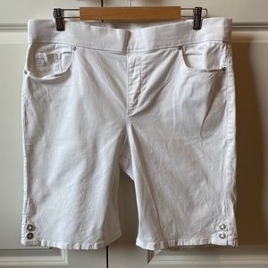 Gloria Vanderbilt Shorts